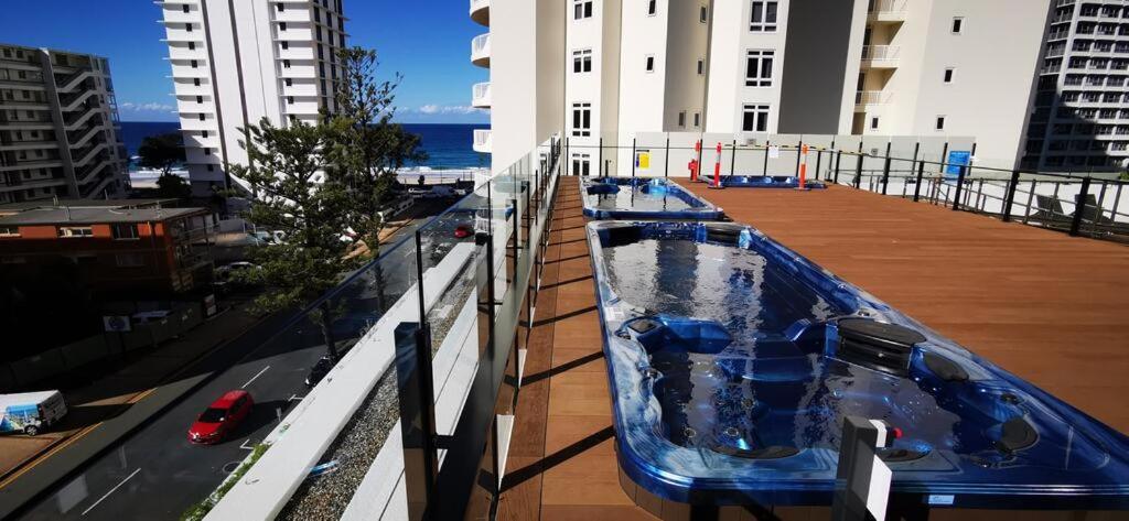 High Floor Ocean View At Surfers Paradise - Hotel Studio Guldkusten Exteriör bild