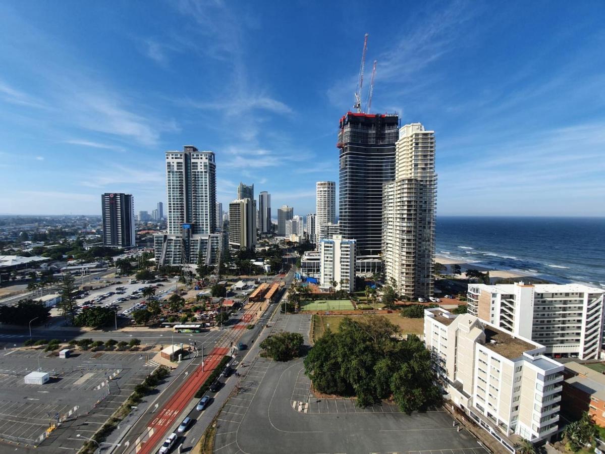 High Floor Ocean View At Surfers Paradise - Hotel Studio Guldkusten Exteriör bild
