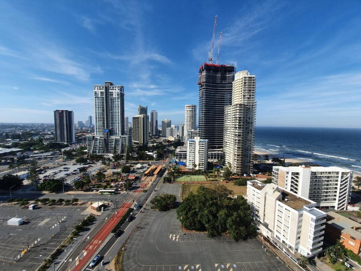 High Floor Ocean View At Surfers Paradise - Hotel Studio Guldkusten Exteriör bild