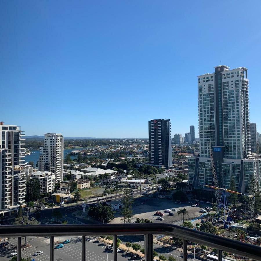 High Floor Ocean View At Surfers Paradise - Hotel Studio Guldkusten Exteriör bild
